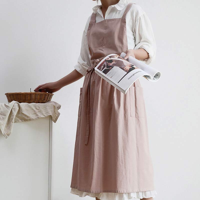 Cotton Cooking Apron with Water-Repellent Surface and Pockets