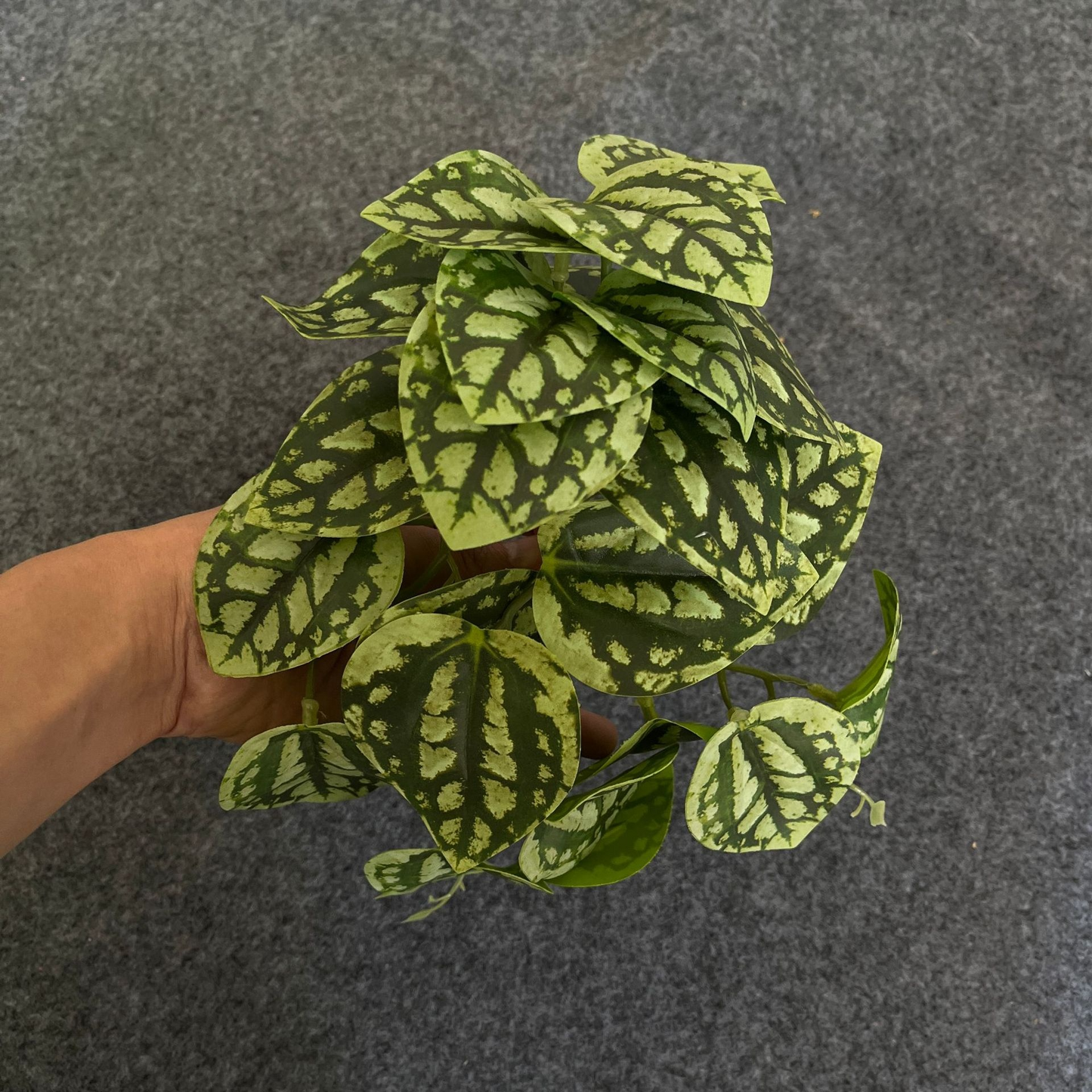 Artificial Hanging Plant for Indoor and Outdoor Use – Natural Décor for Your Home and Garden