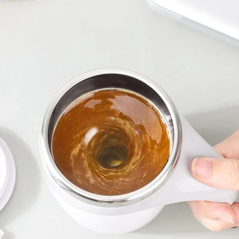 Self-Stirring Thermal Mug with One-Button Control for Hot Drinks