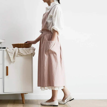Cotton Cooking Apron with Water-Repellent Surface and Pockets