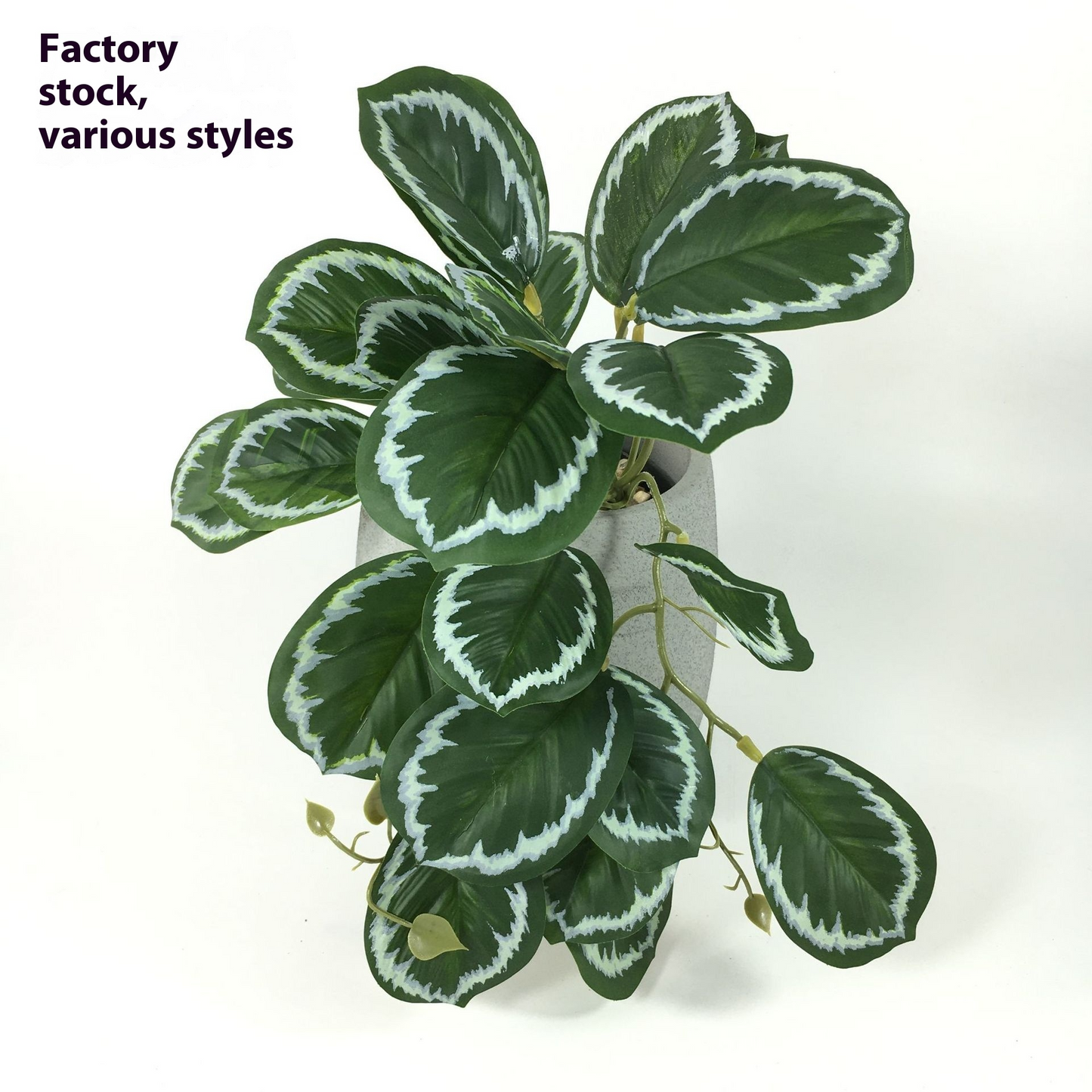 Artificial Hanging Plant for Indoor and Outdoor Use – Natural Décor for Your Home and Garden