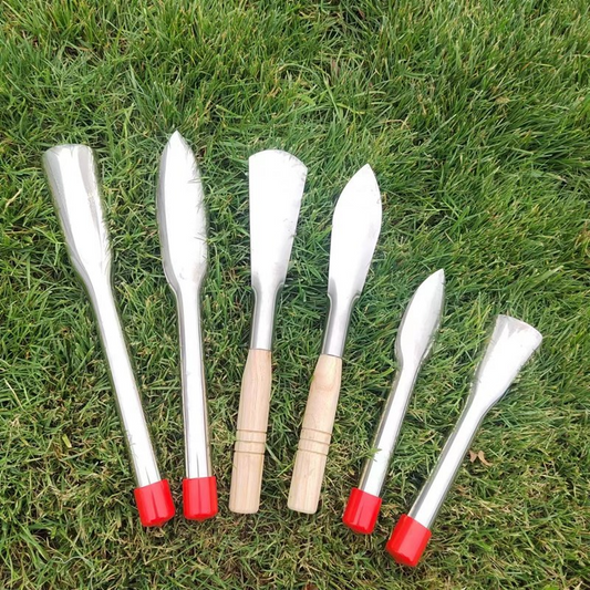 Stainless Steel Weed Puller With Wooden Handle – Sturdy Digging Tool For The Garden