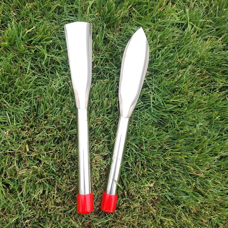 Stainless Steel Weed Puller With Wooden Handle – Sturdy Digging Tool For The Garden