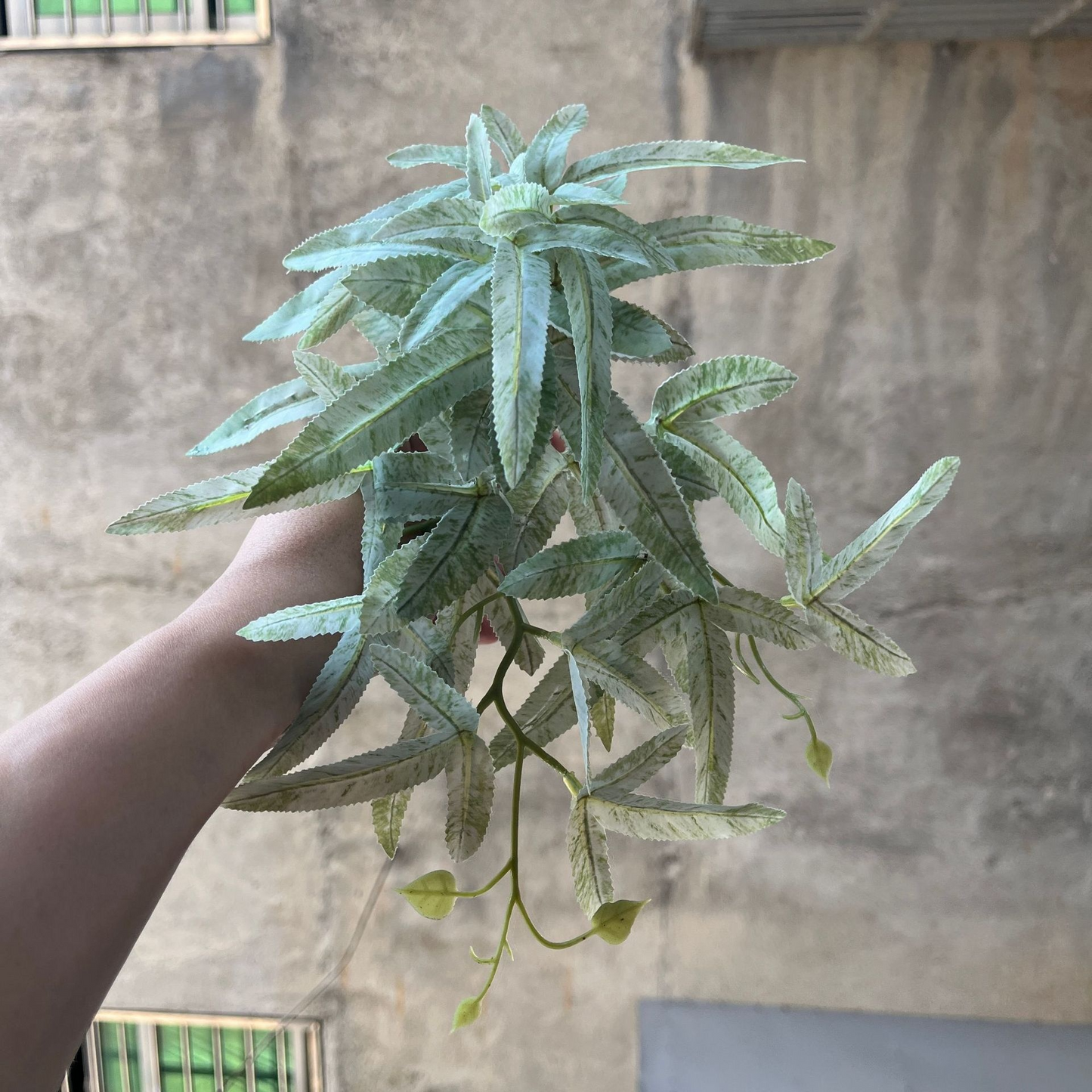 Artificial Hanging Plant for Indoor and Outdoor Use – Natural Décor for Your Home and Garden