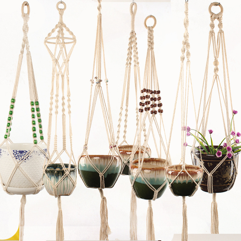 Macramé Plant Hanger Made of Cotton Rope – Stylish Hanging for Flower Pots in Boho Design