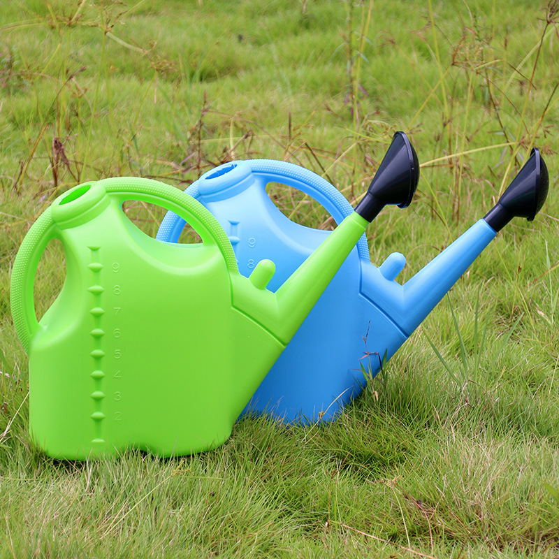 Large Watering Can with Long Spout – Precise Watering for Optimal Plant Care