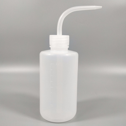 Spot 500ml Squeeze Watering Bottle – Precise Dosing and Watering for Plant Care and Gardening