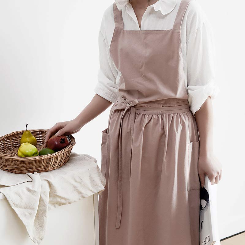 Cotton Cooking Apron with Water-Repellent Surface and Pockets