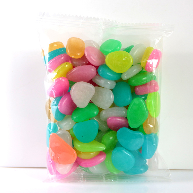 Glow-in-the-Dark Garden Stones – Phosphorescent Pebbles for Decoration in Various Colors
