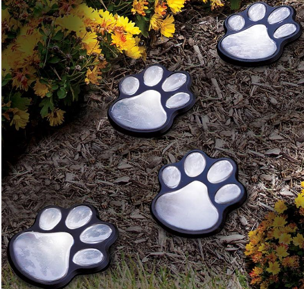 Paw Print Solar Lamp – LED Garden Lighting for Outdoor Use, Weatherproof and Energy-Efficient