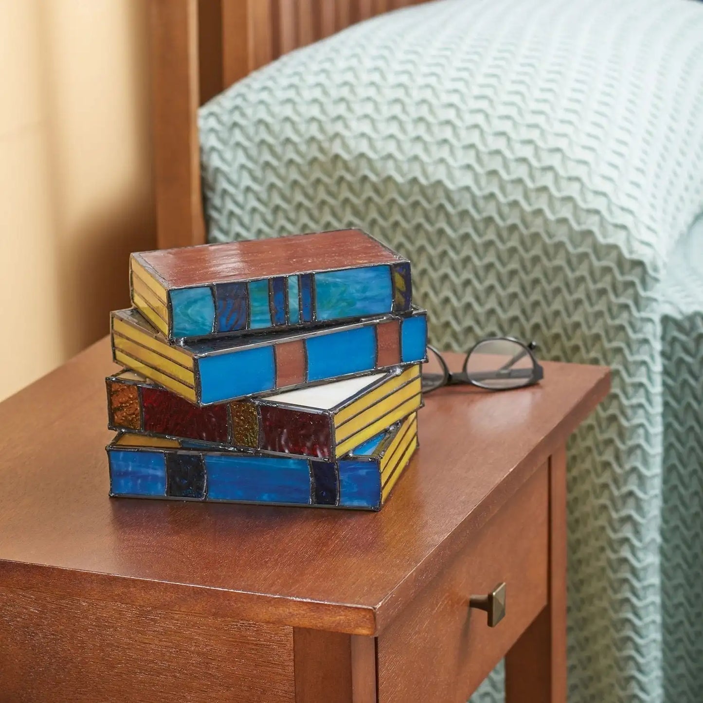 Creative Colorful Book Lamp in Tiffany Style for the Living Room