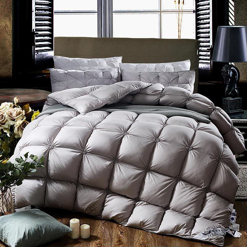 Luxurious Down Comforter – For Ultimate Sleep Comfort and Warmth
