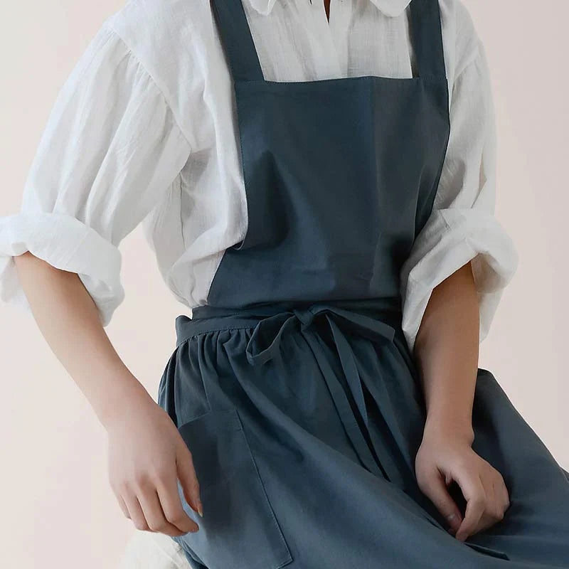 Cotton Cooking Apron with Water-Repellent Surface and Pockets