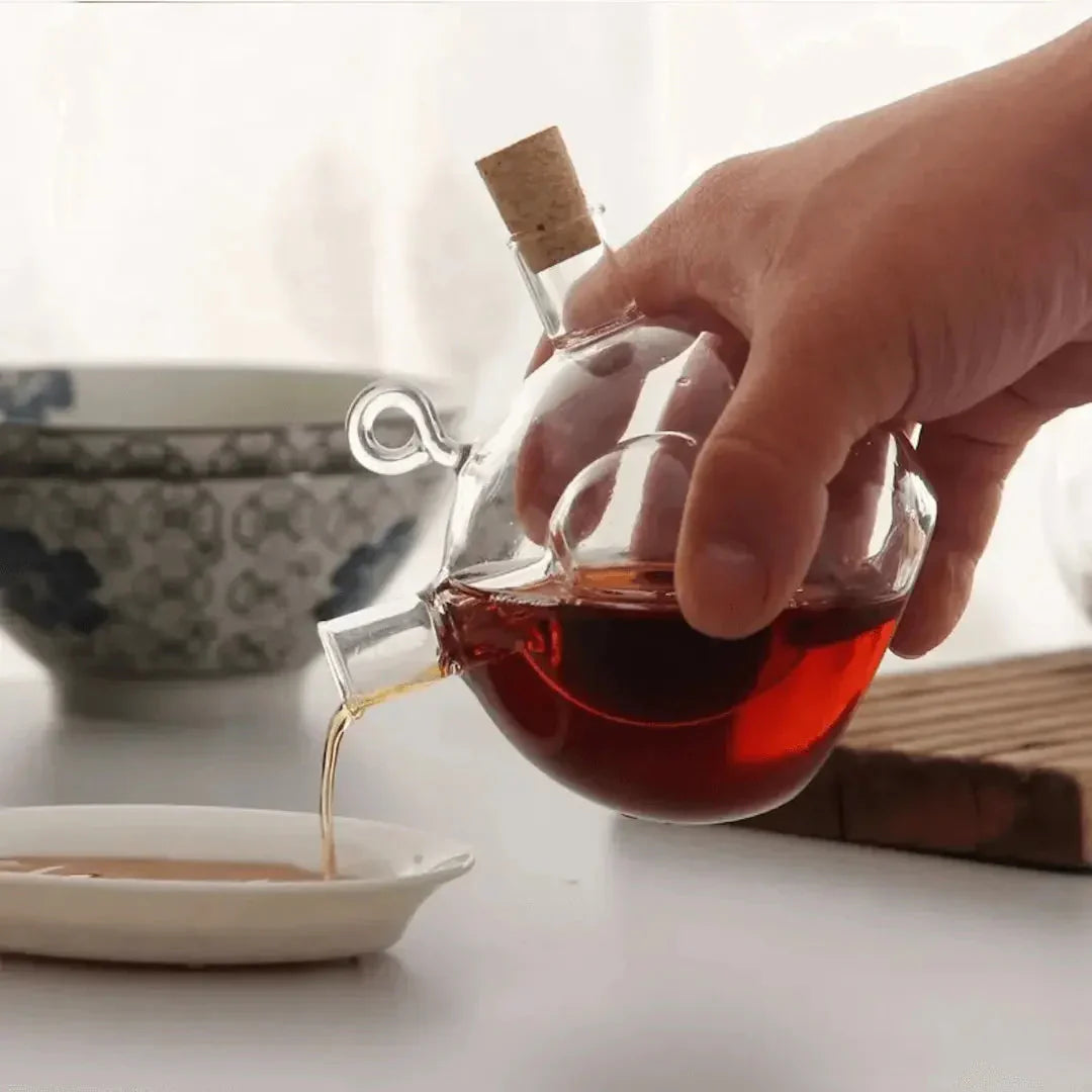 Oil & Vinegar Dispenser – Elegant Double-Chamber Glass Bottle for Stylish Serving & Storage
