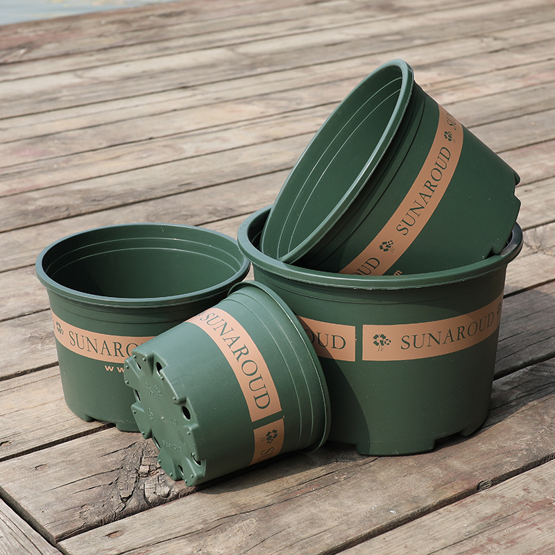 Weather-Resistant Plastic Plant Pot – Durable Flower Pot for Garden, Balcony, and Patio
