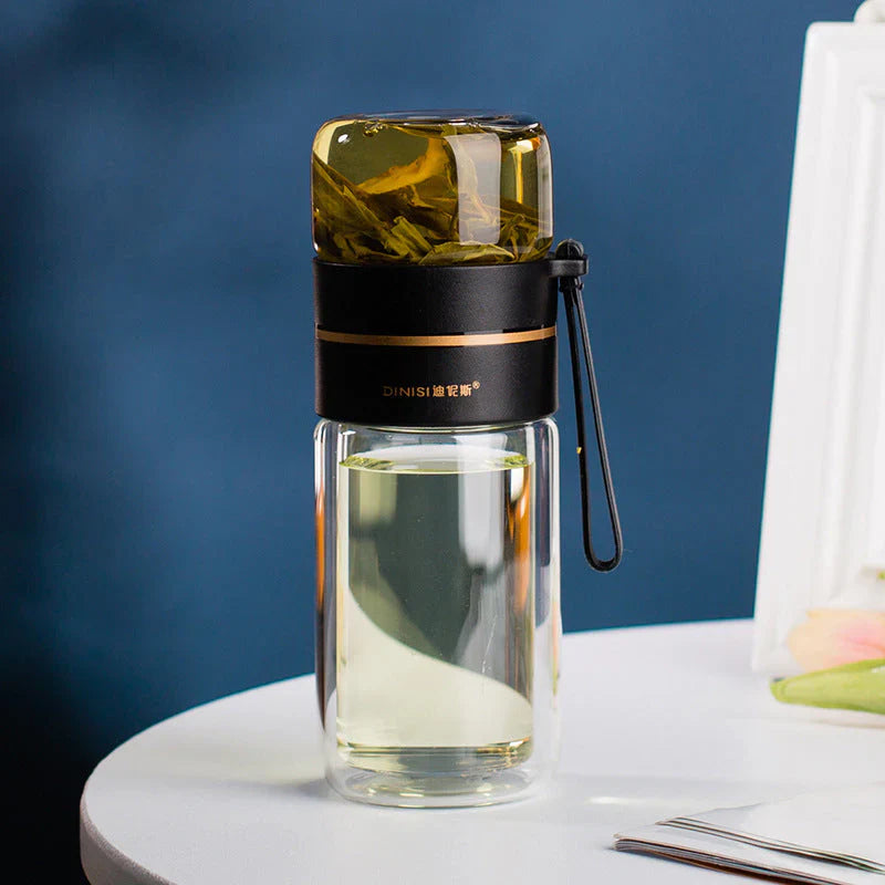 Double-Walled Glass Water Bottle with Tea Infuser and Strainer – Perfect for Tea and Infused Drinks on the Go