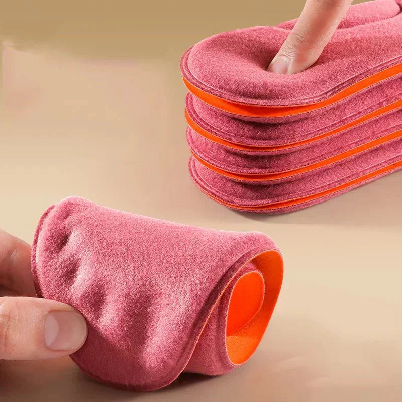 Self-Heating Insulating Insoles