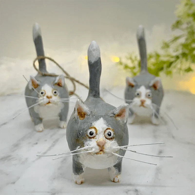 Handcrafted Cat Christmas Ornament – Unique Decorative Piece for a Festive Atmosphere