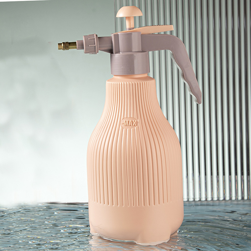 Nordic Pressure Pump Spray Bottle – Effective Watering Solution for Plants and Gardens