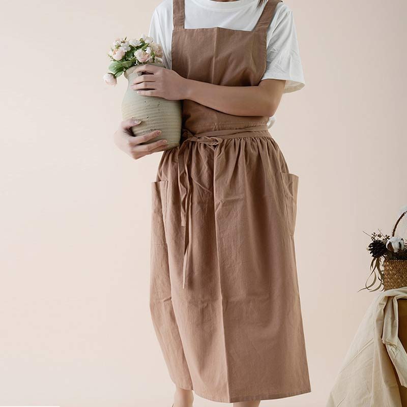 Cotton Cooking Apron with Water-Repellent Surface and Pockets