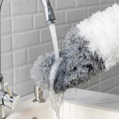 Extendable duster with extension pole – practical dust cleaner for corners and ceilings