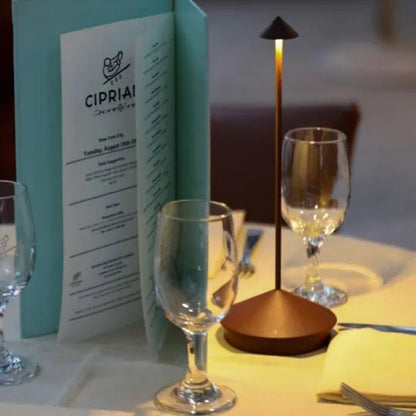 Simple Cordless LED Table Lamp