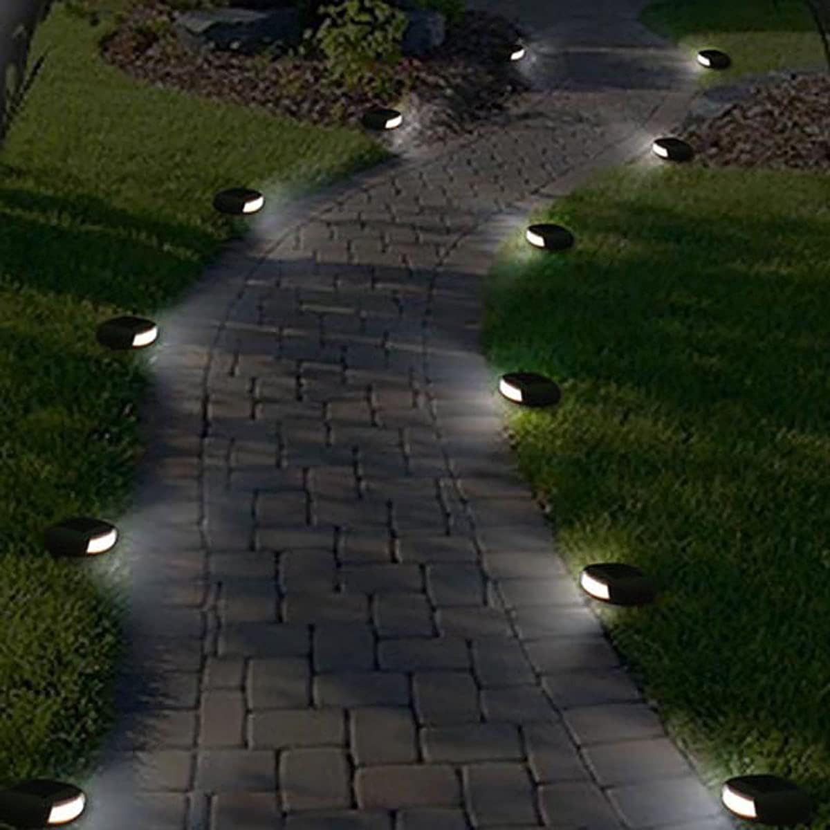 Weatherproof Solar LED Stone Light for Garden Paths – Energy-Efficient Outdoor Lighting in Natural Stone Style