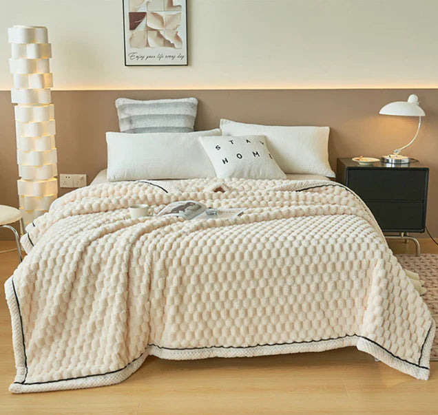 High-Quality Cozy Blanket | Fluffy and Breathable