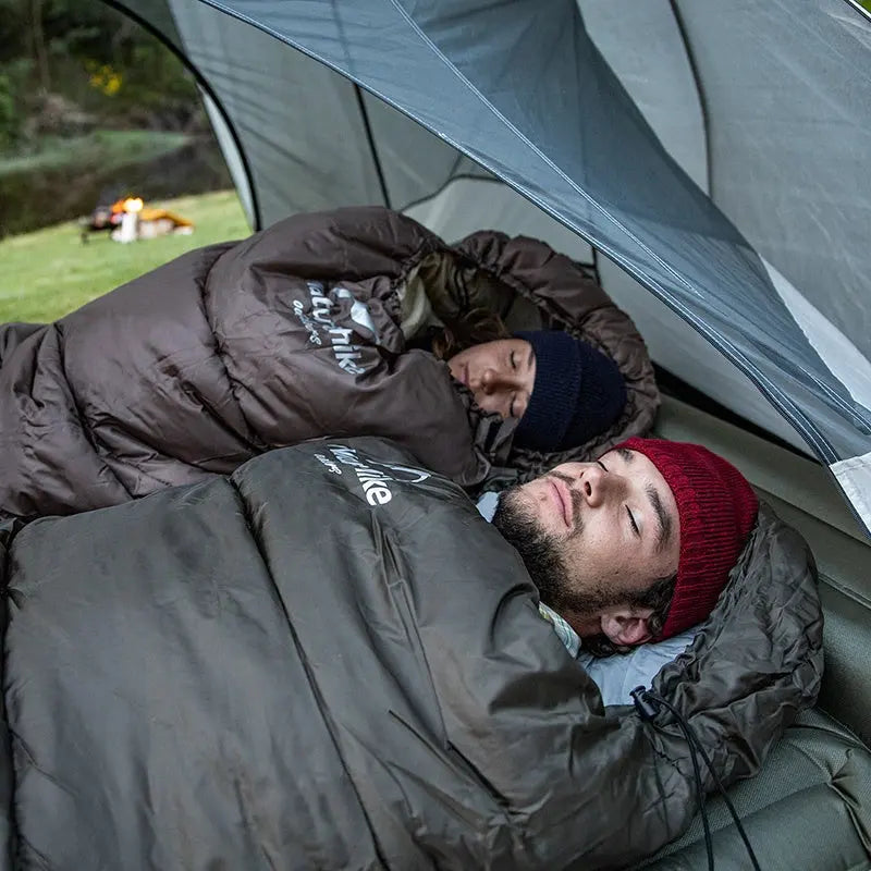Thermal Insulated Sleeping Bag for Camping – Lightweight Outdoor Sleeping Bag for Cold Nights