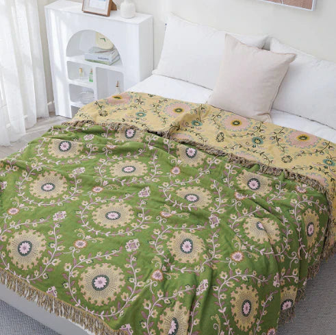Scandinavian Reversible Blanket with Bird Motif – Cozy and Stylish for Your Home