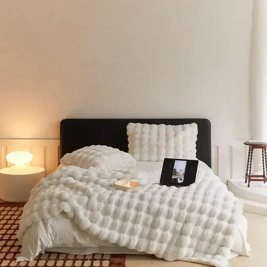 Fluffy Faux Fur Throw Blanket for Cozy Moments