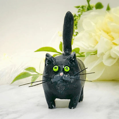 Handcrafted Cat Christmas Ornament – Unique Decorative Piece for a Festive Atmosphere
