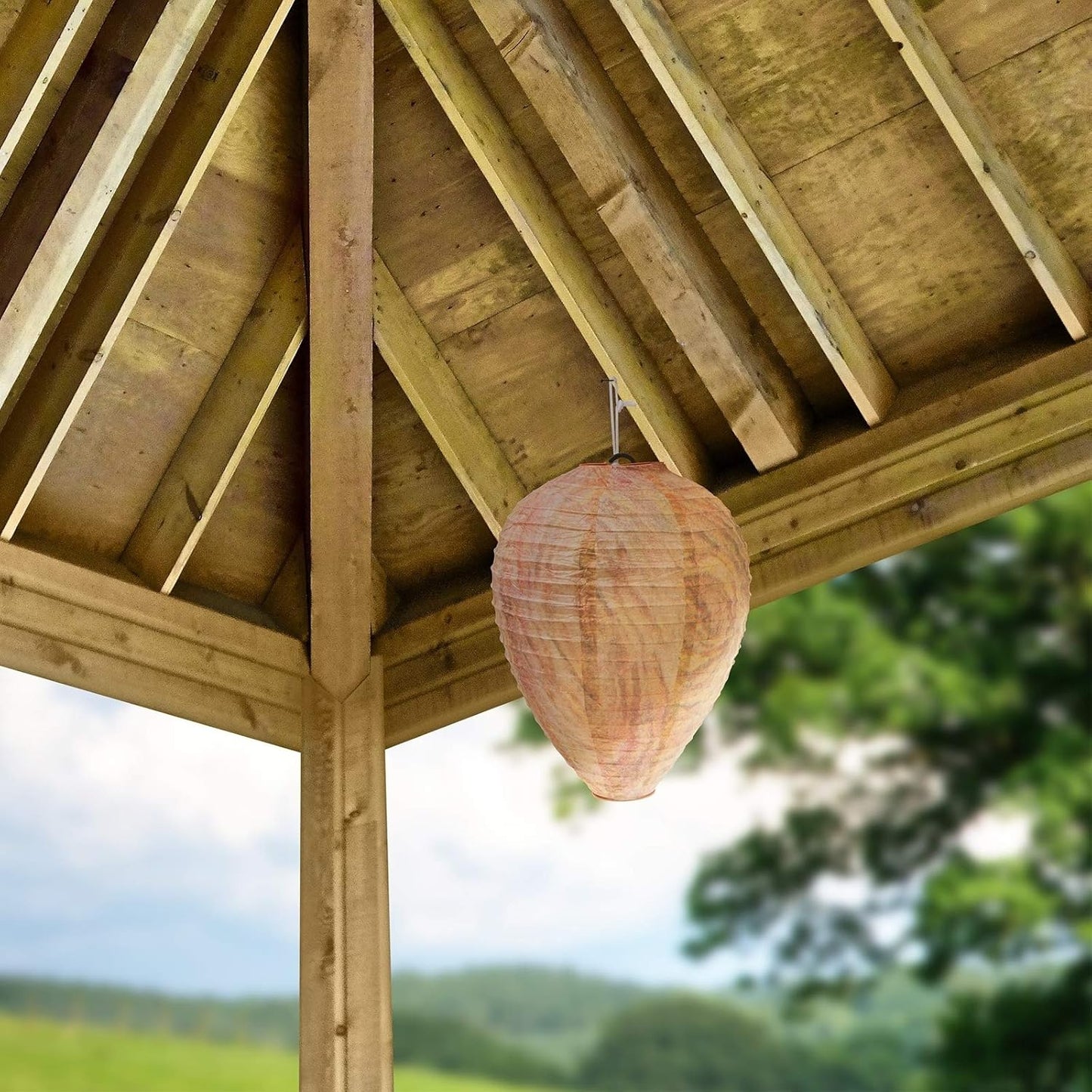 Wasp Nest Deterrent Lamp – Hanging Insect Protection Net Against Wasps and Pests