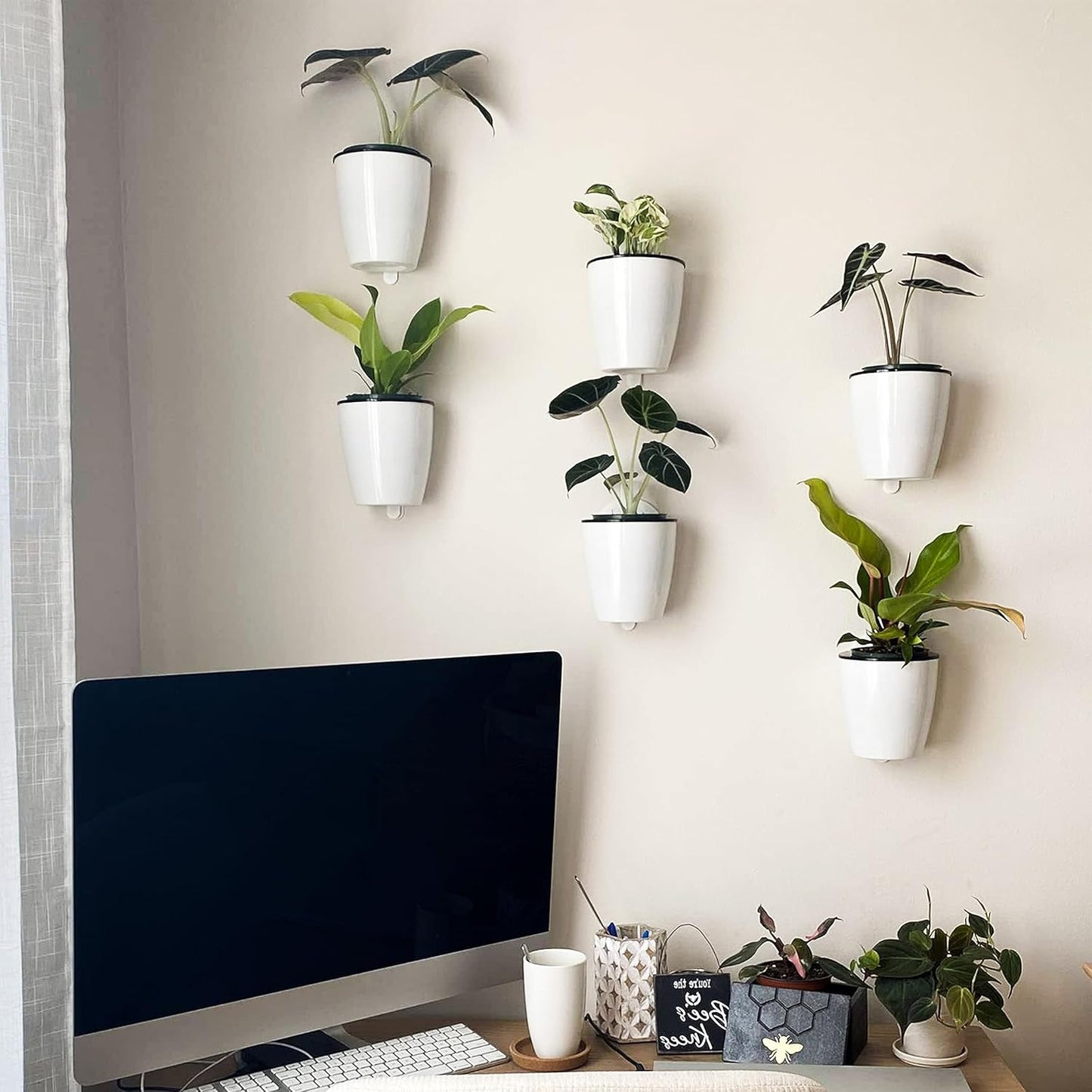 Self-Watering Hanging Planter – Modern Flower Pot for Wall Mounting for Efficient Plant Care