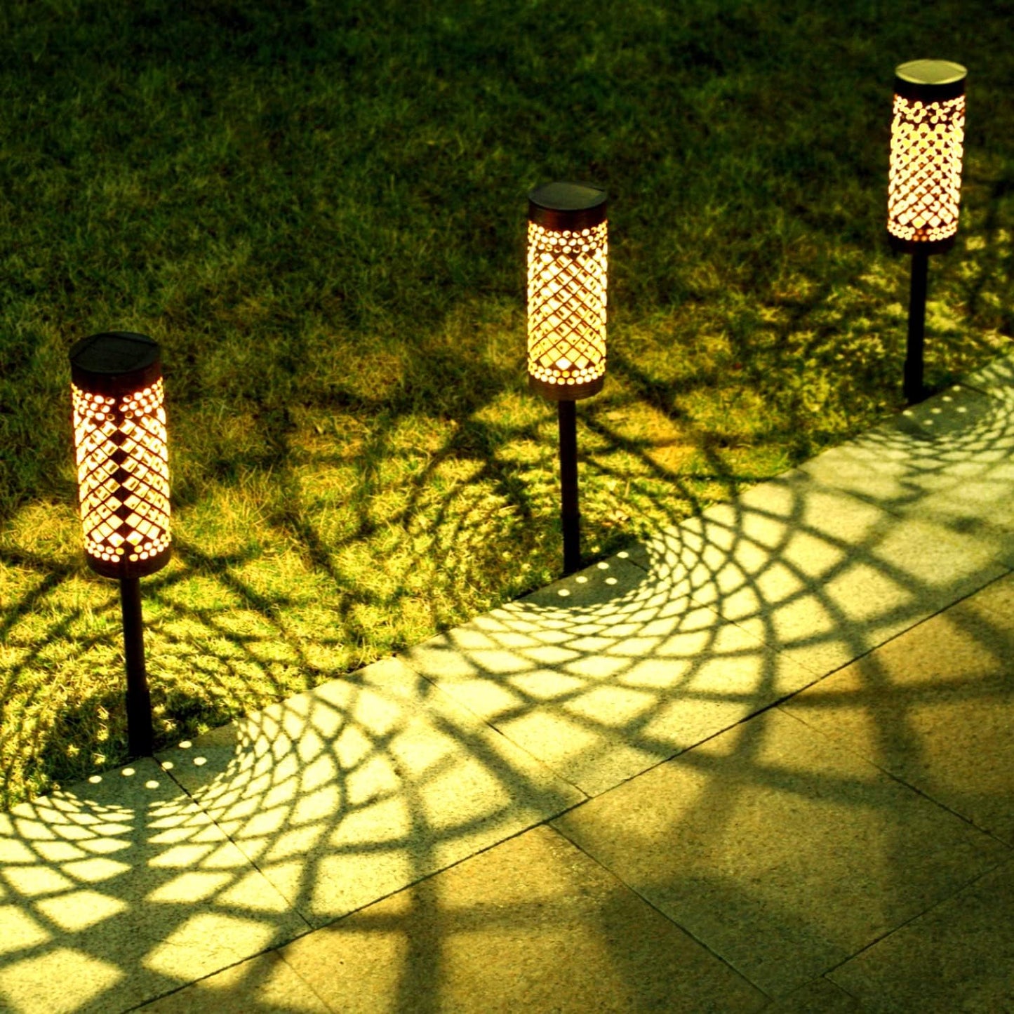 Waterproof Solar LED Garden Light with Projection Pattern – Durable Outdoor Metal Lighting