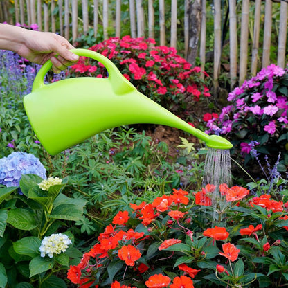 Ergonomic Watering Can for the Garden – Easy Handling and Comfortable Watering