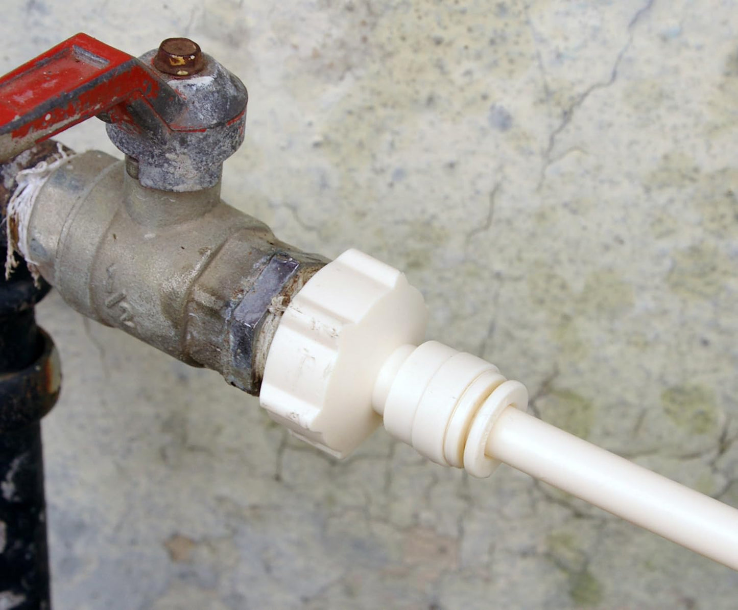 Spray Irrigation System – Flexible Water Hose With Spray Nozzles For Refreshing Garden Watering