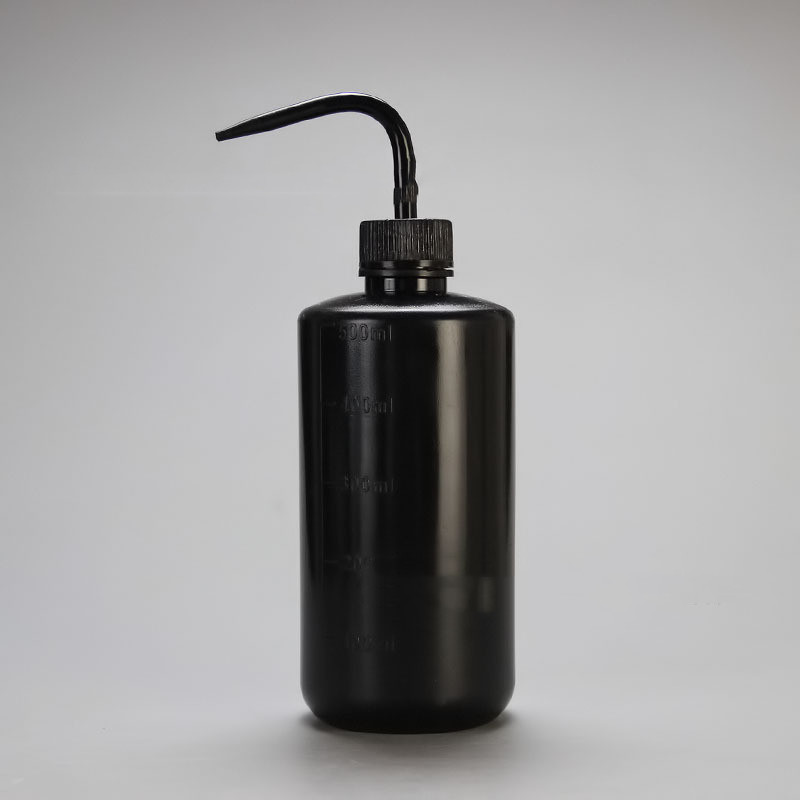 Spot 500ml Squeeze Watering Bottle – Precise Dosing and Watering for Plant Care and Gardening