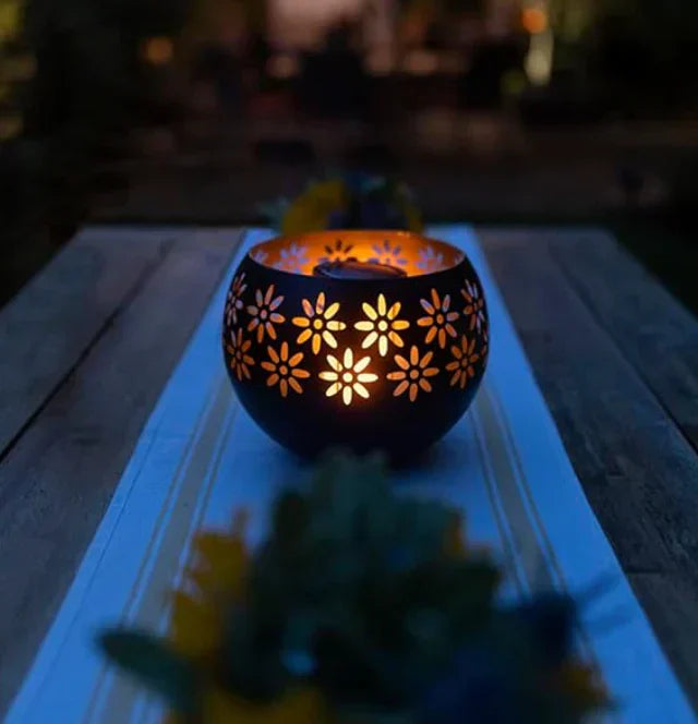 Candle Lamp with Floral Pattern – Decorative LED Table Lamp for Your Home