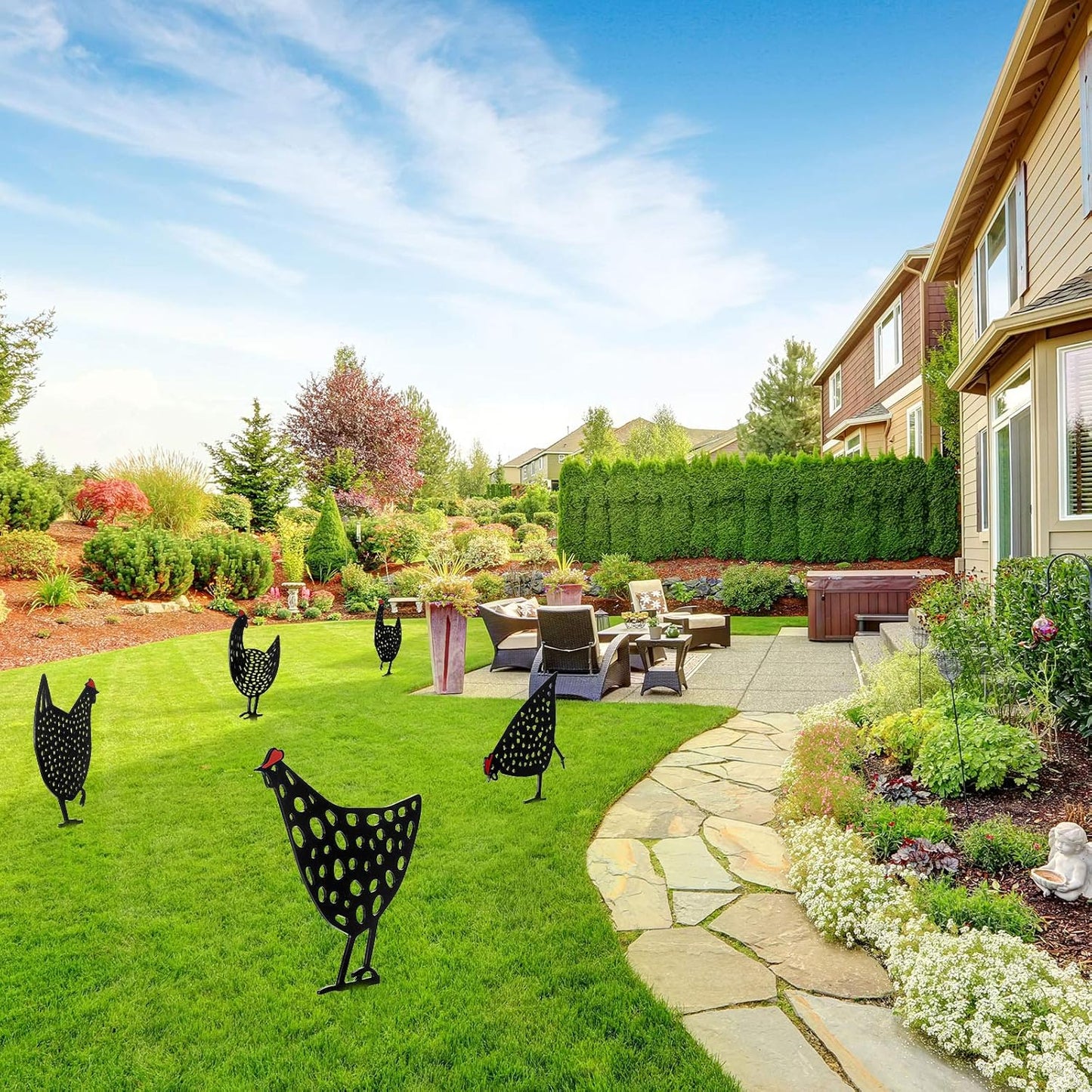 Decorative Metal Chickens – Garden Stake Set for Outdoor Use