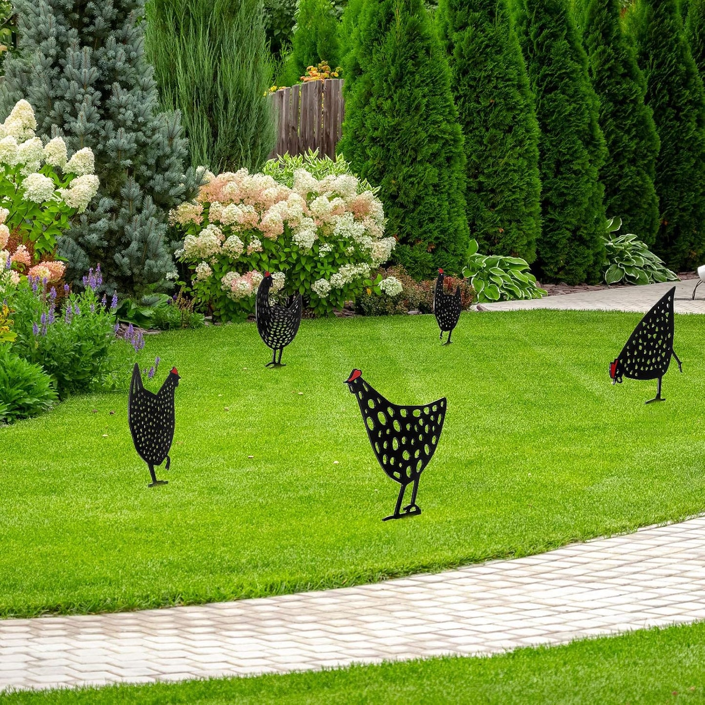 Decorative Metal Chickens – Garden Stake Set for Outdoor Use