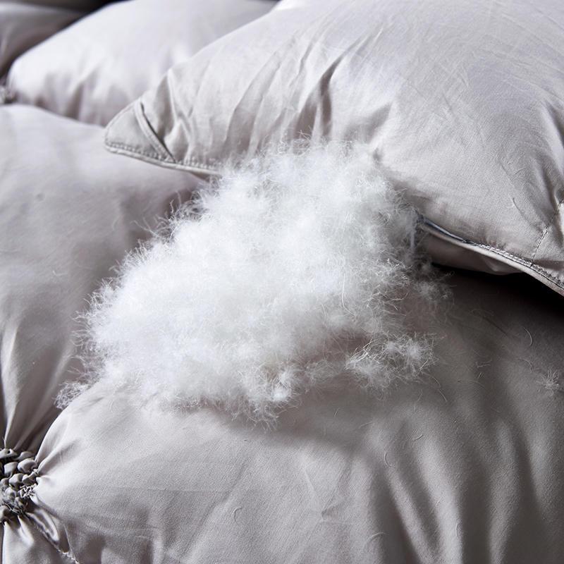 Luxurious Down Comforter – For Ultimate Sleep Comfort and Warmth