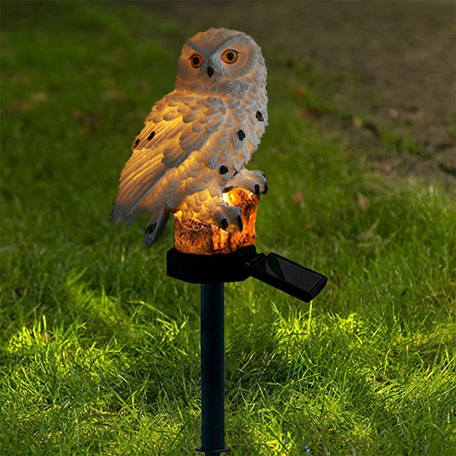 LED solar owl lamp for outdoor use – decorative garden light, weatherproof with solar power for balcony, terrace, and lawn