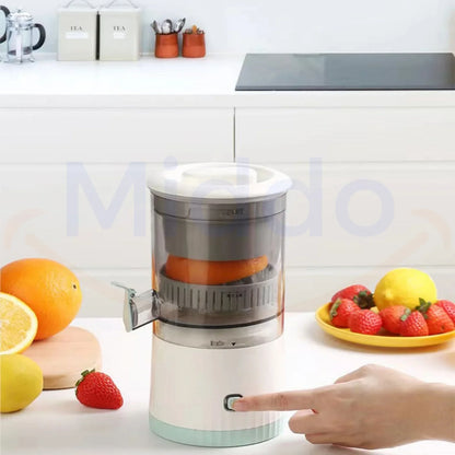 Compact Citrus Juicer with Juice Collection Container – Fresh Juice in Seconds