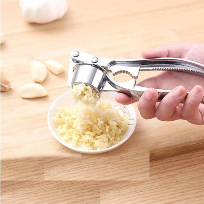 Robust Stainless Steel Garlic Press – Professional Kitchen Tool