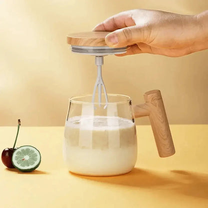 “Self-Stirring Mug in Wood Design – Intelligent Cup”