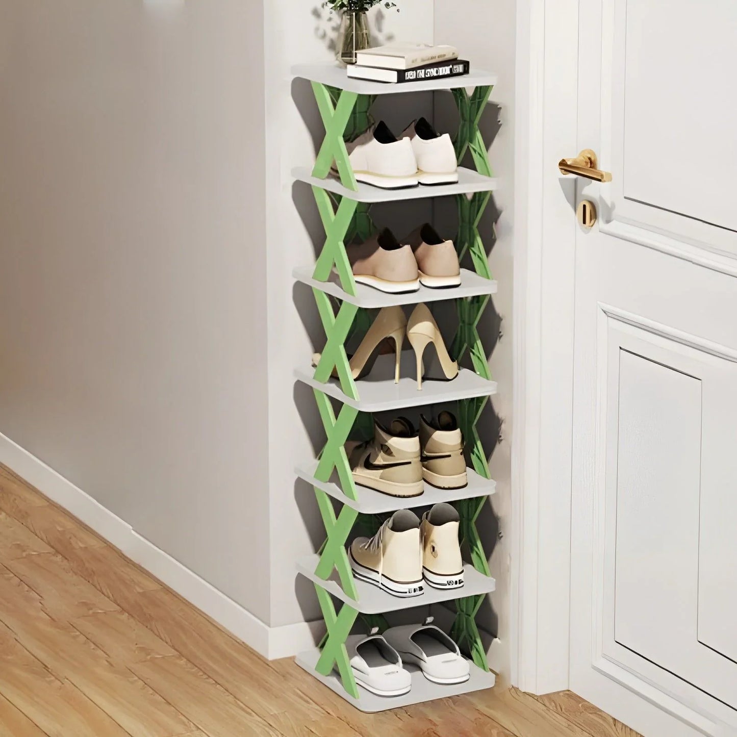 Foldable shoe rack for efficient use of space