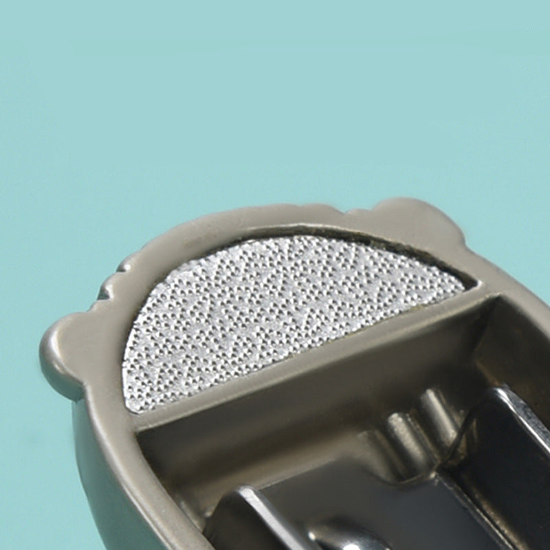 Portable Nail Clipper with Integrated Catching Container