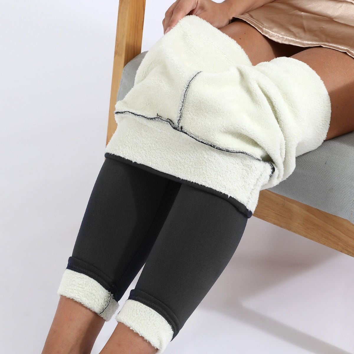 Warm Winter Leggings with Flannel Lining – Perfect for Cold Days