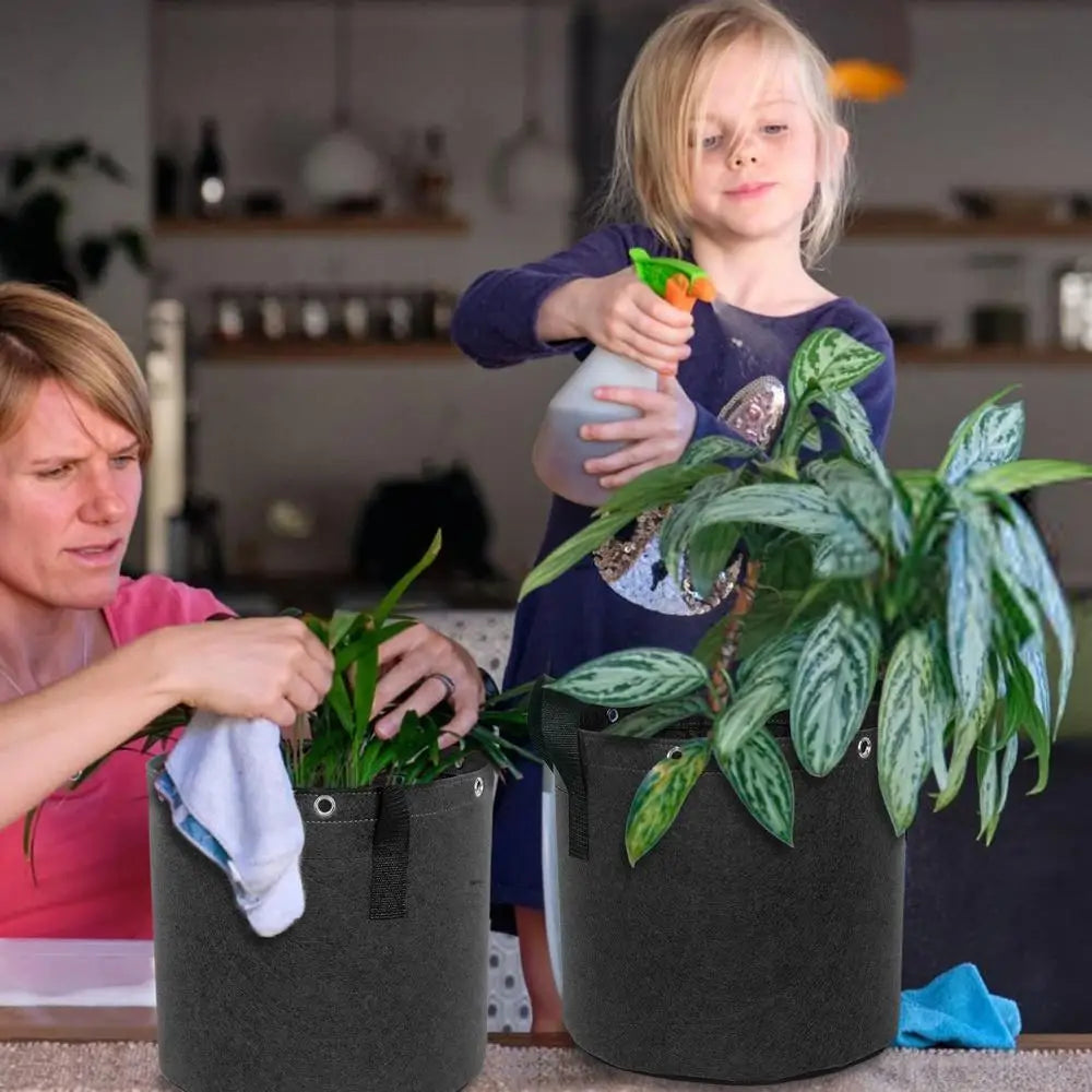 Breathable Felt Grow Bag with Carry Handles – Durable Planting Bag for Garden Plants and Flowers